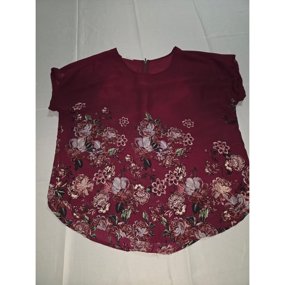 Maurices Womens Medium Burgundy Floral Border Print Short Sleeve Blouse Top